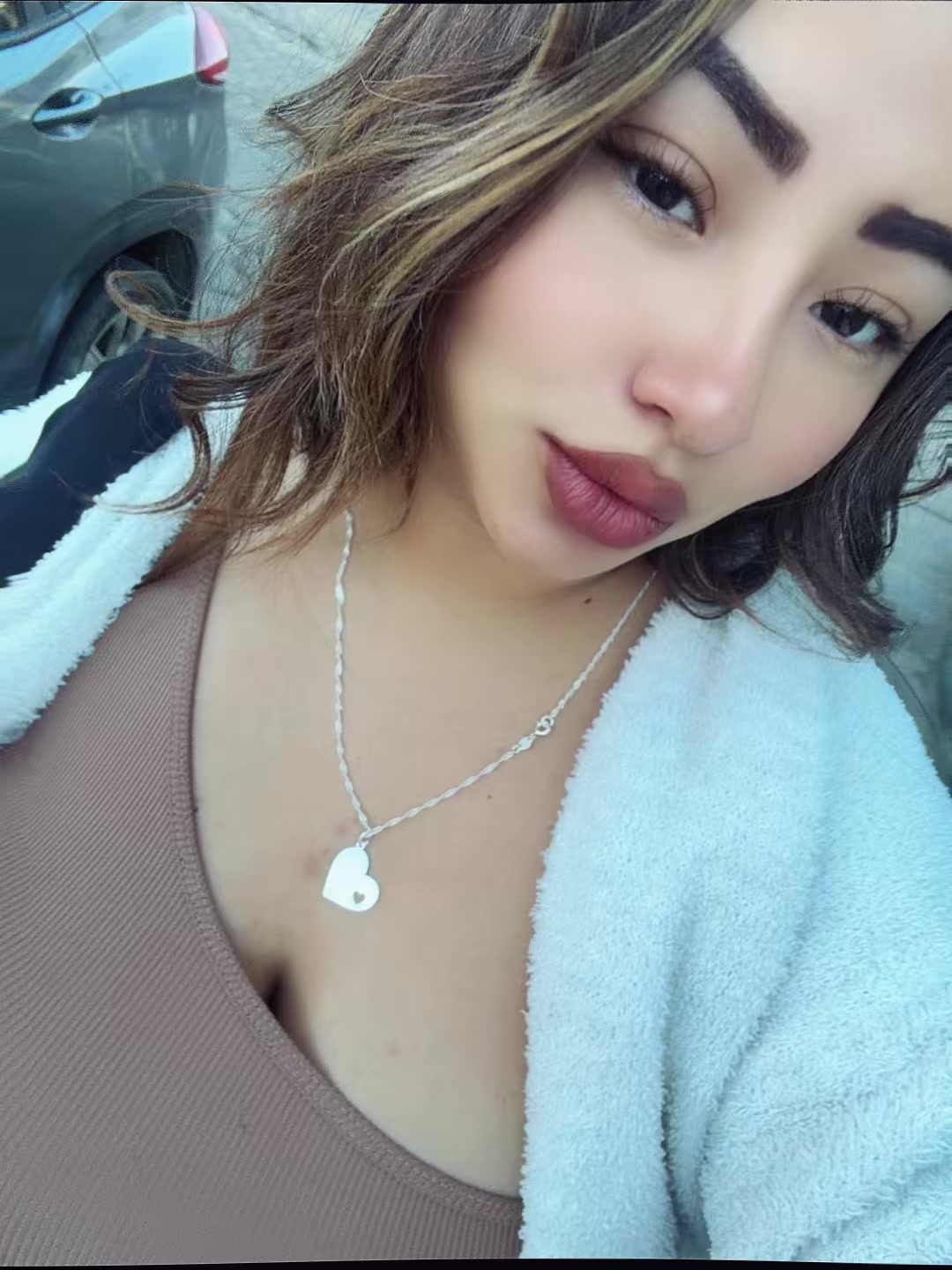 @GianiFloresMakeUp