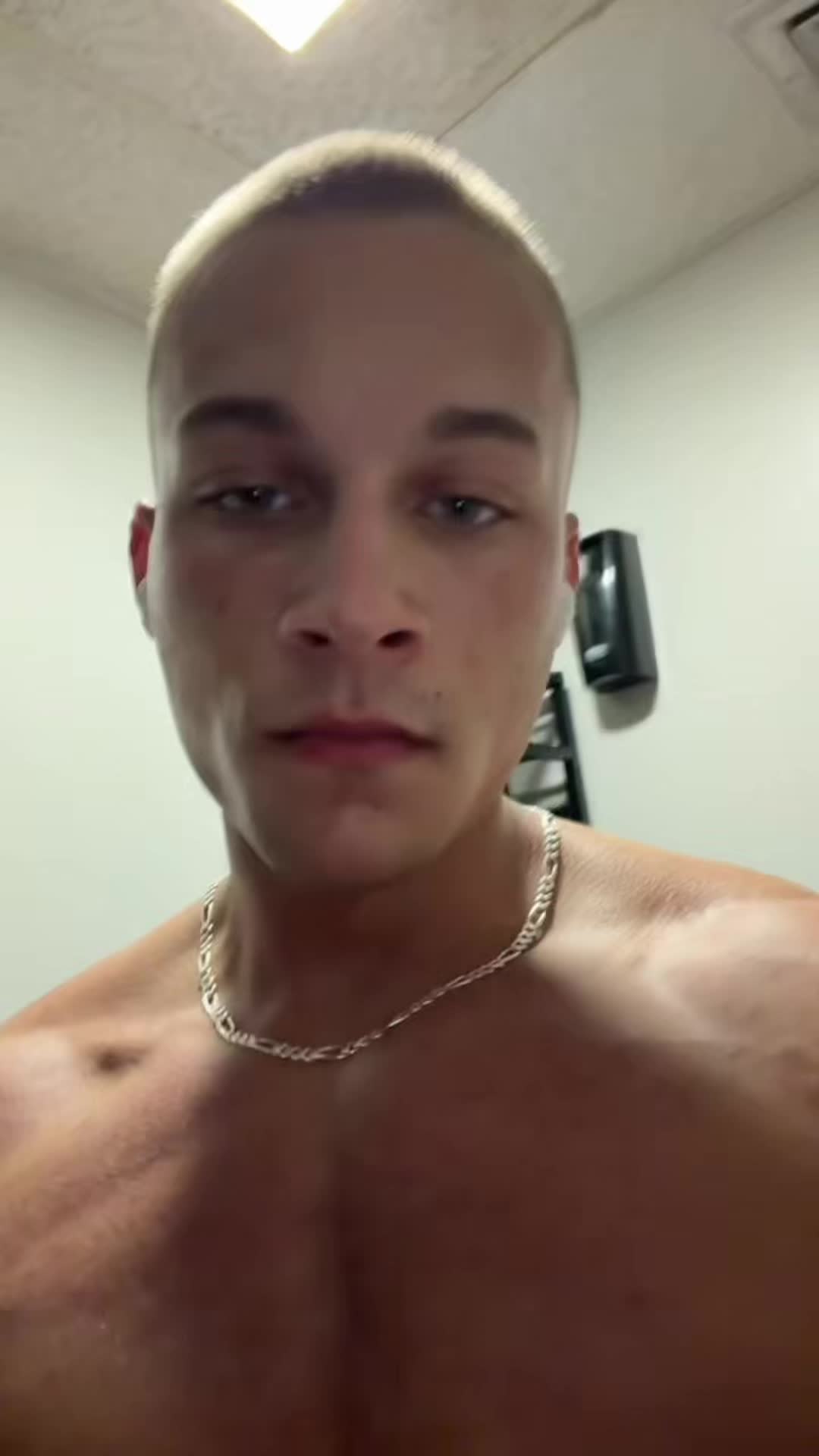 @Swolebruhz