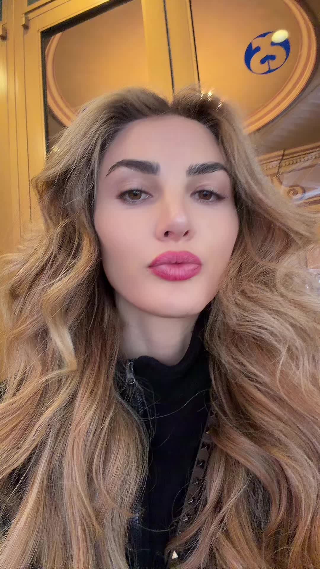 @itskenzieanne