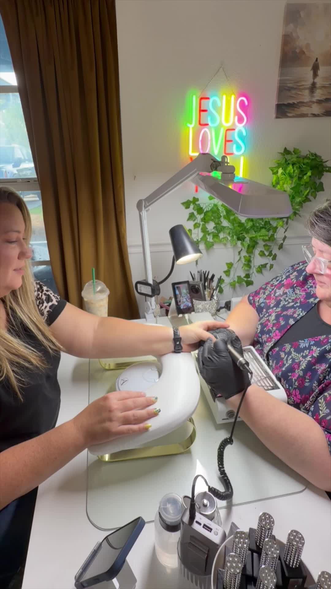 @AmberArchRivalNails