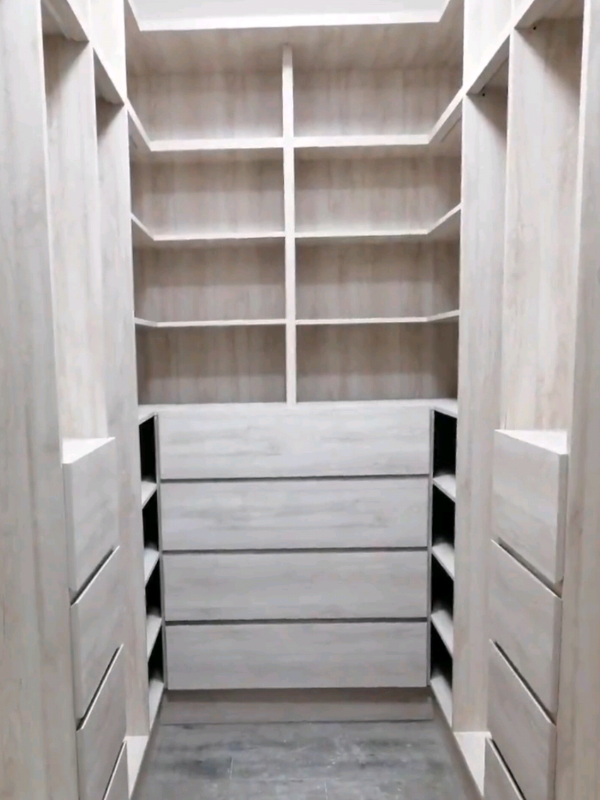 @Namore Muebles
