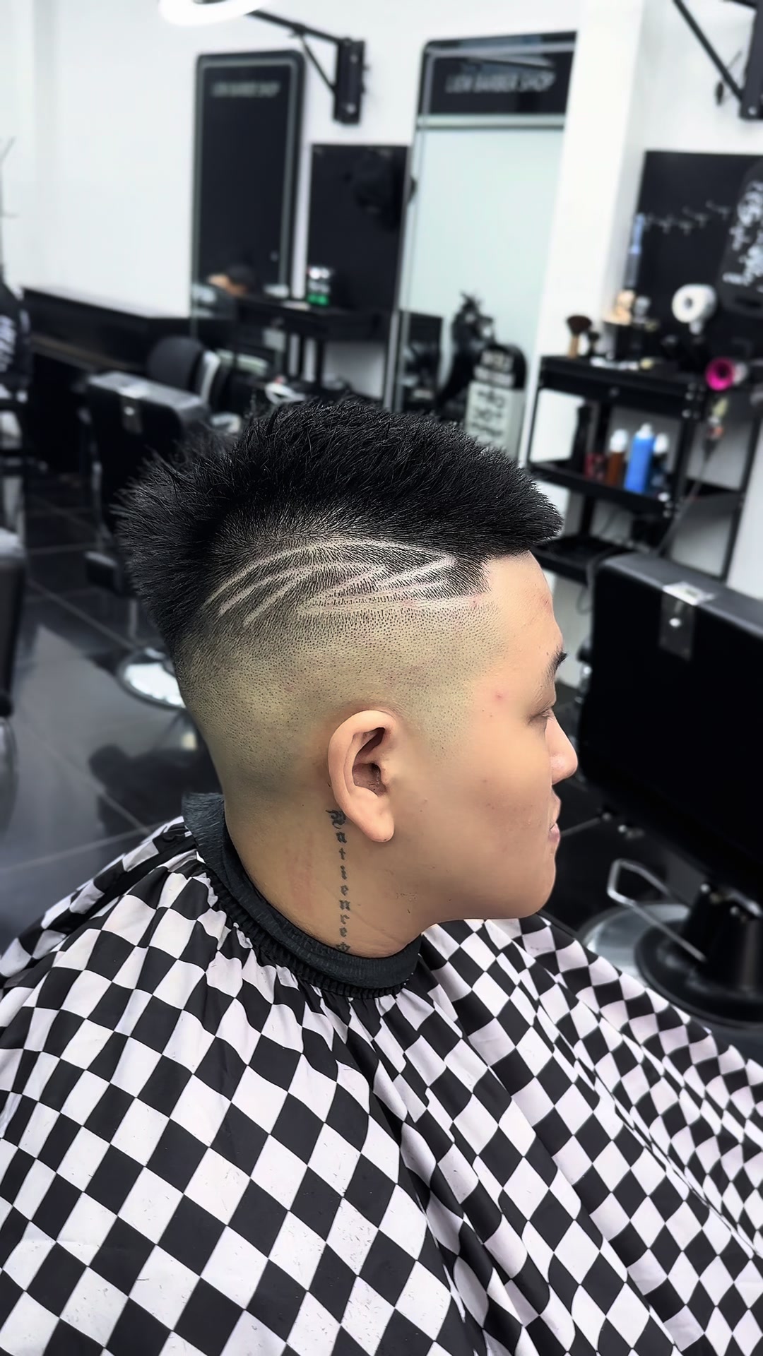@Kurobarber