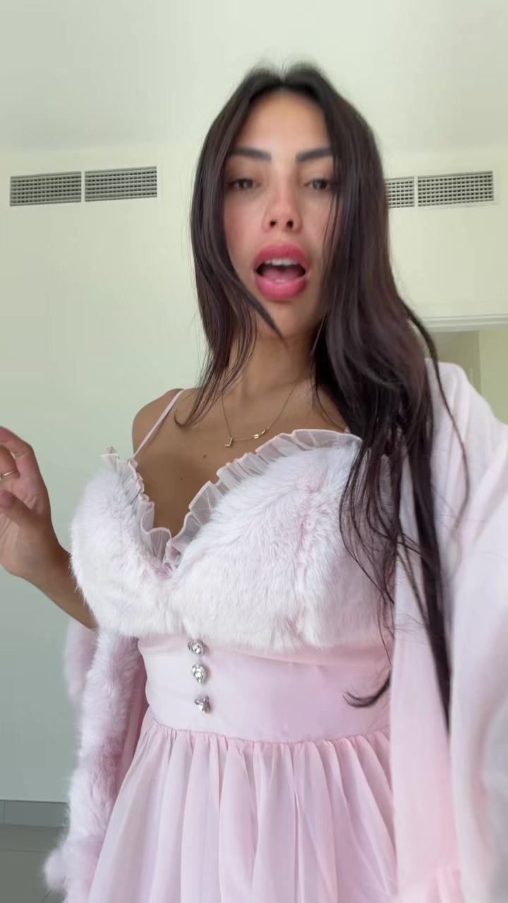@leslyreynas