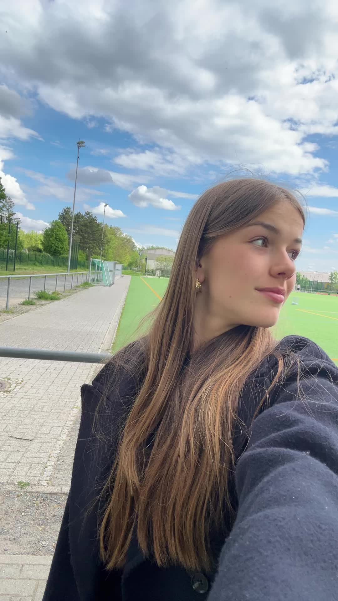 @adelesfashiondiary