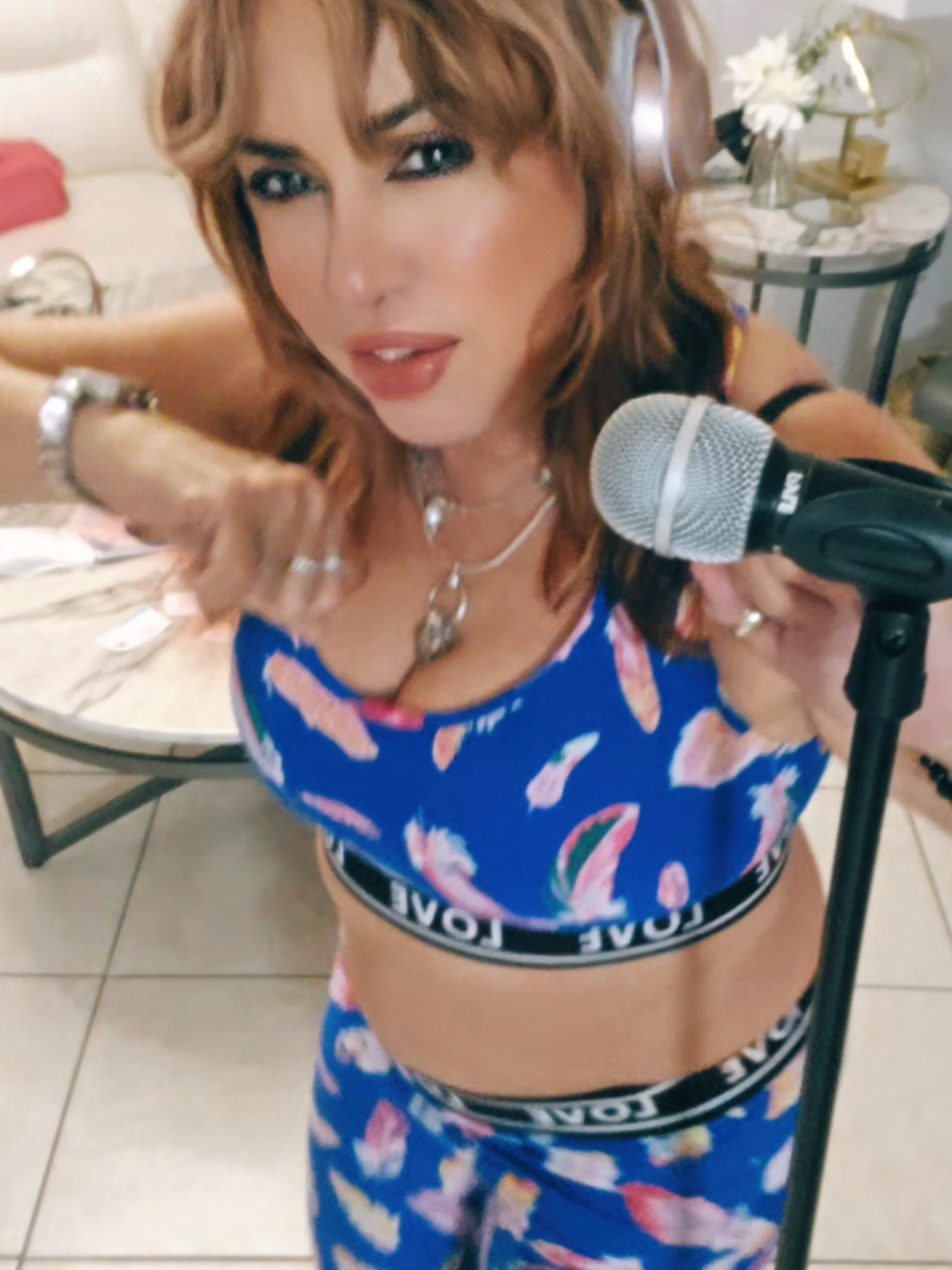@Queen