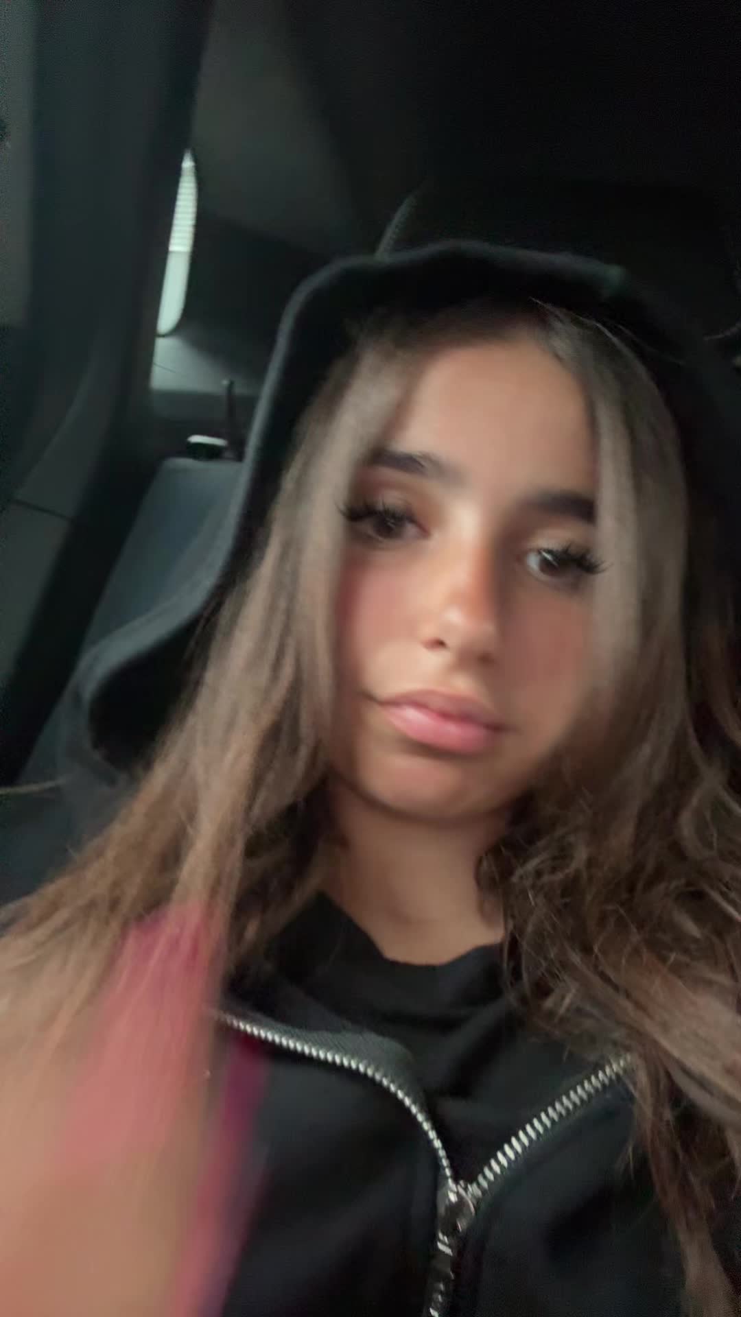 @latuamalessere34