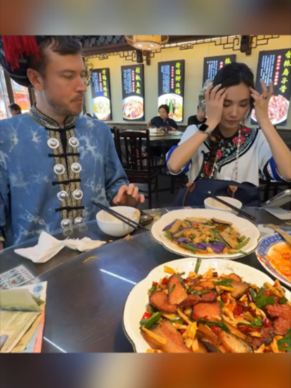 @jakenbakeLIVE