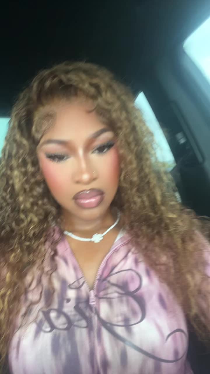 @QueenNae