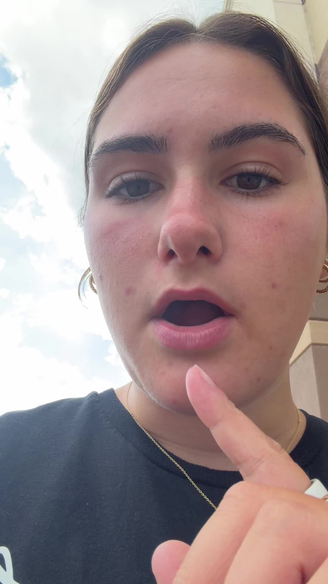 @julianalockedin