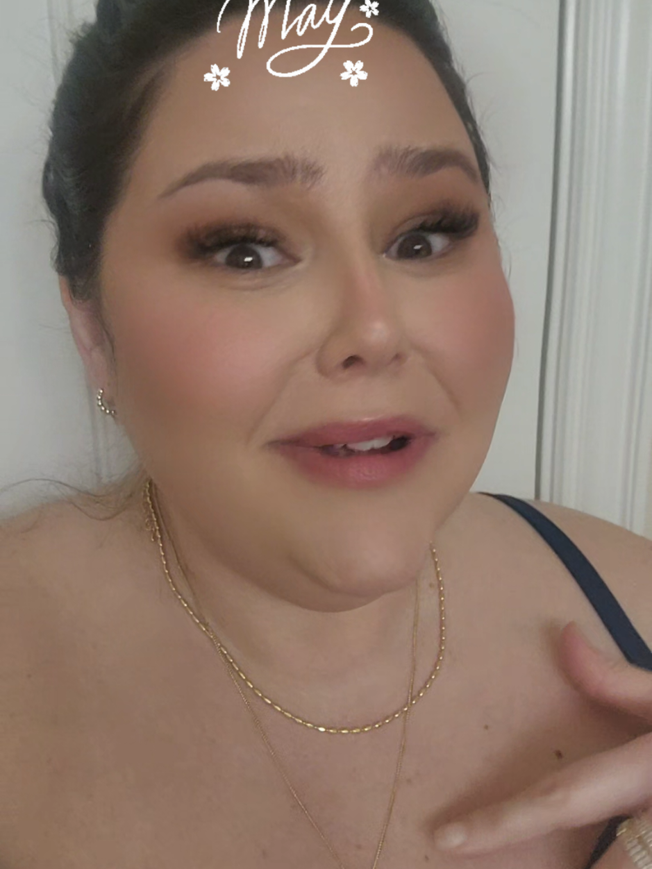 @looksandbooks