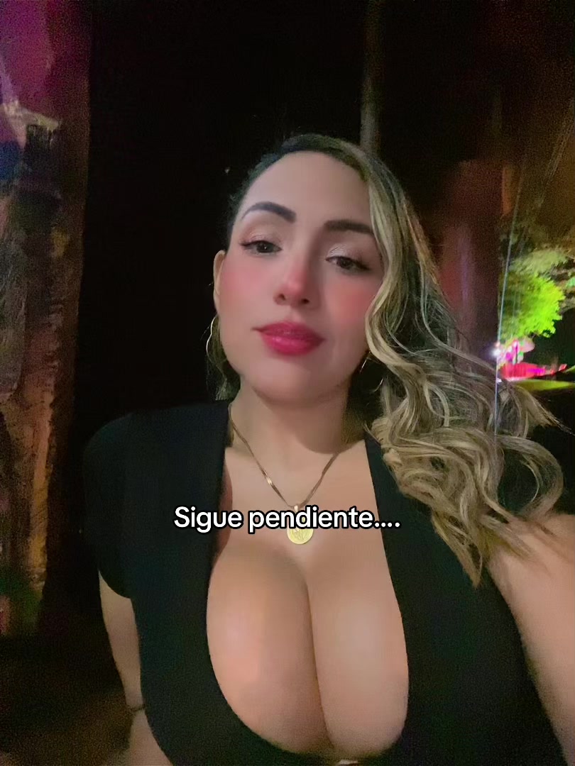 @La Vivi💜🏍️😘