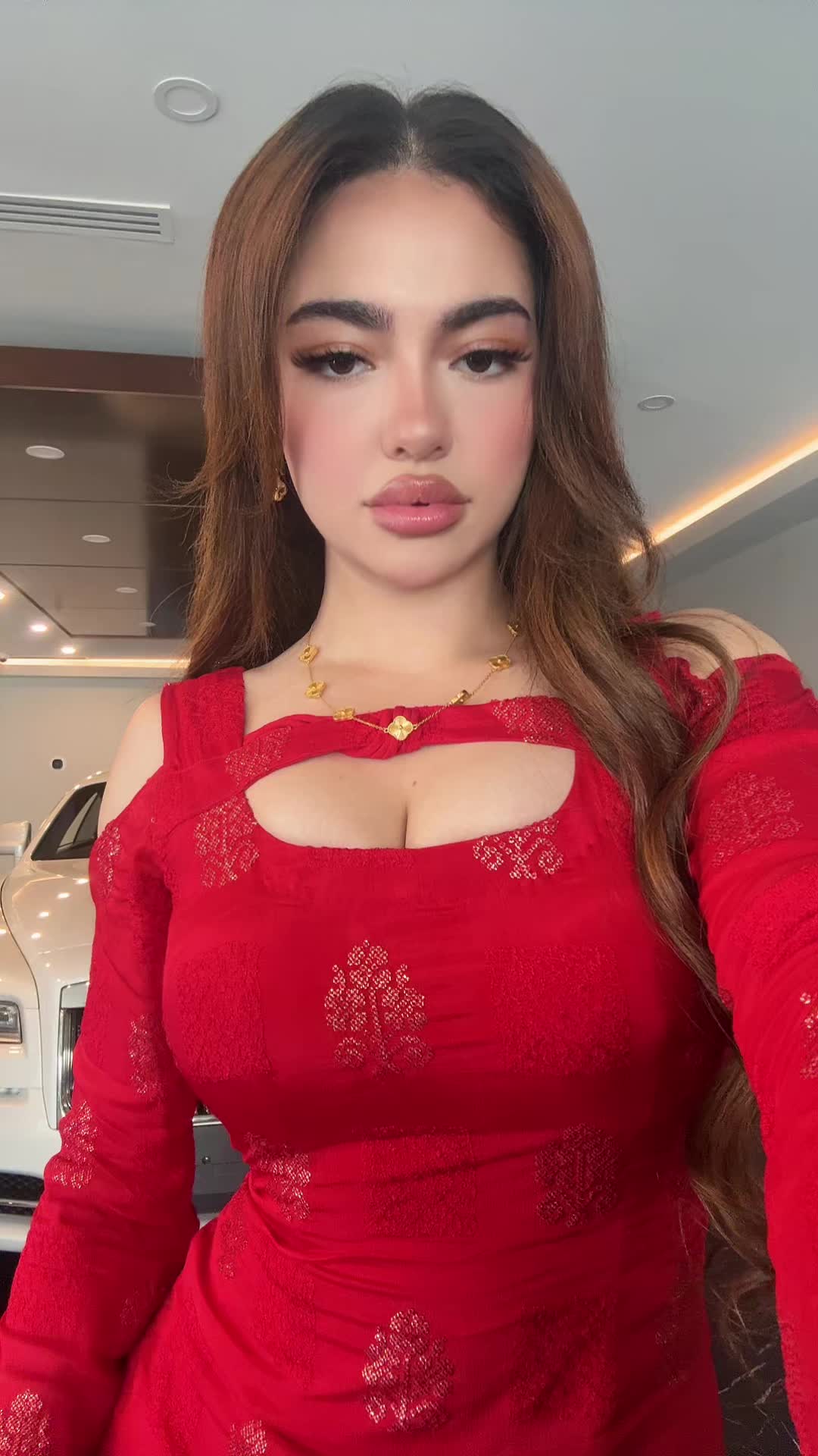 @Mobina