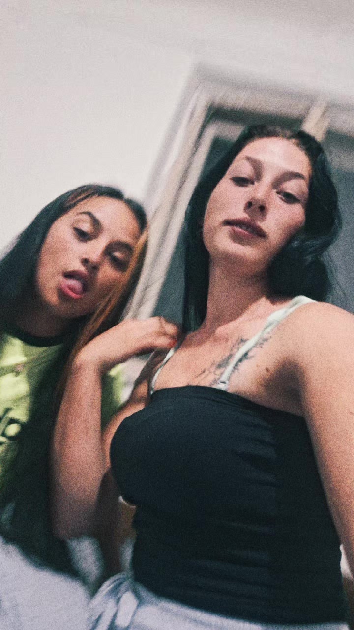 @13Erzsike Lakatos