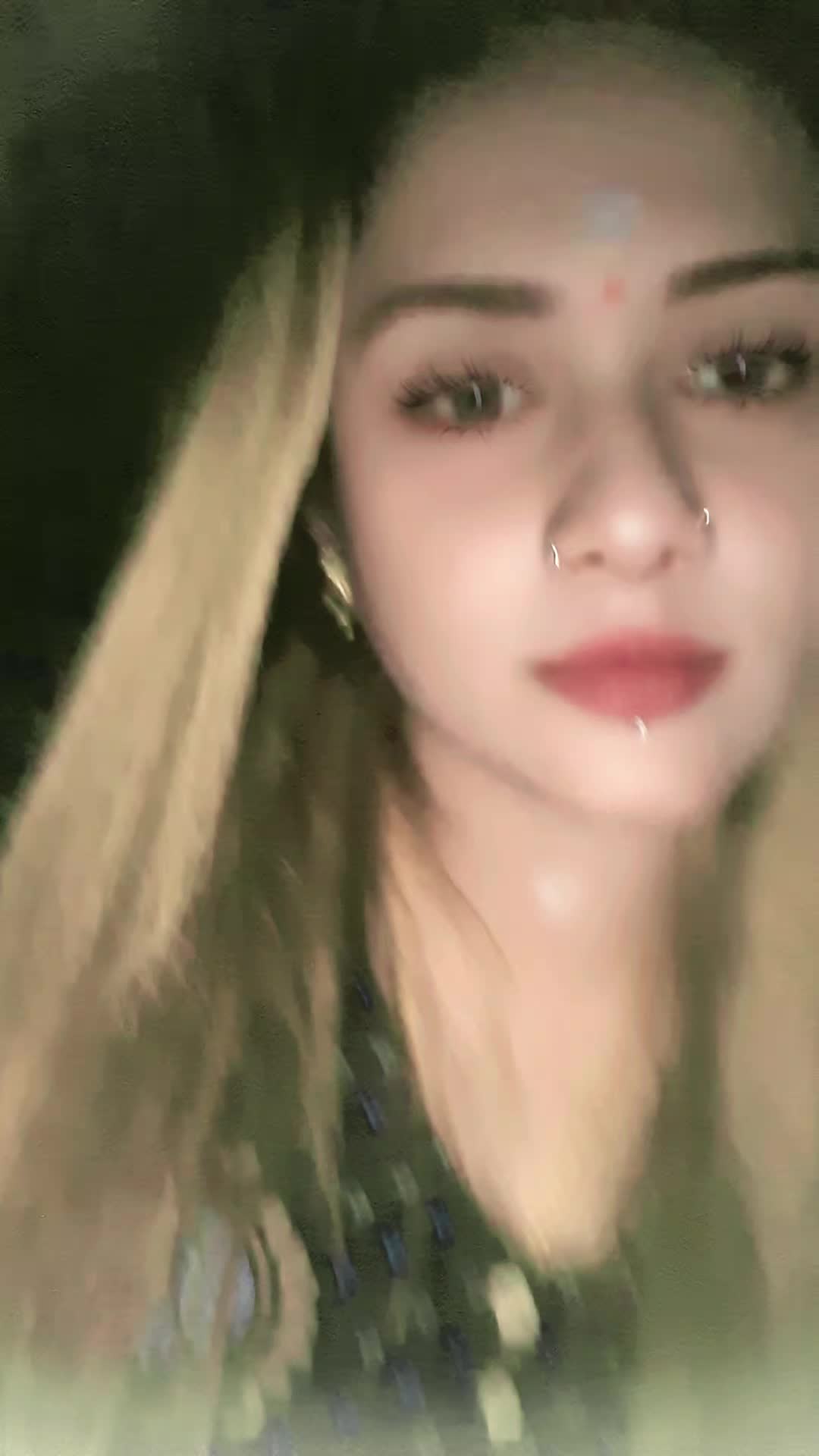 @Aisvini Aishu
