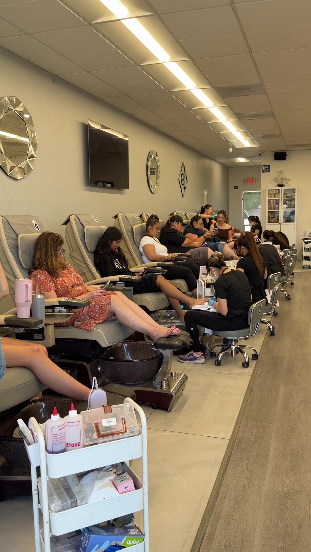 @Perfect10Nailspa