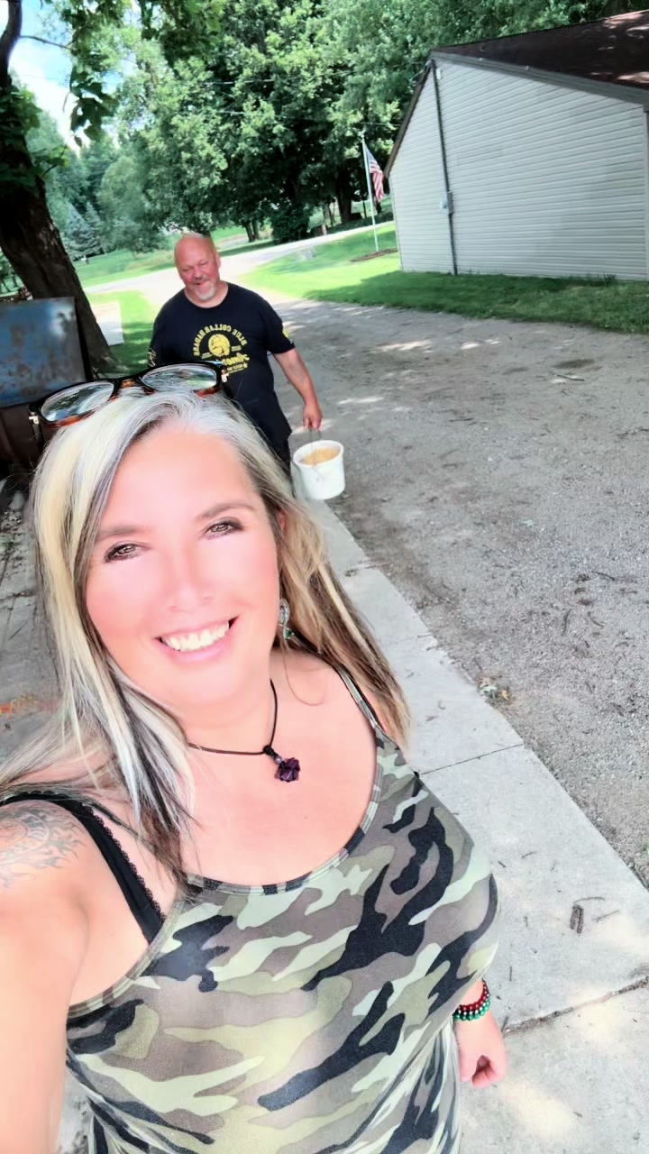 @JulieMarieRiggs