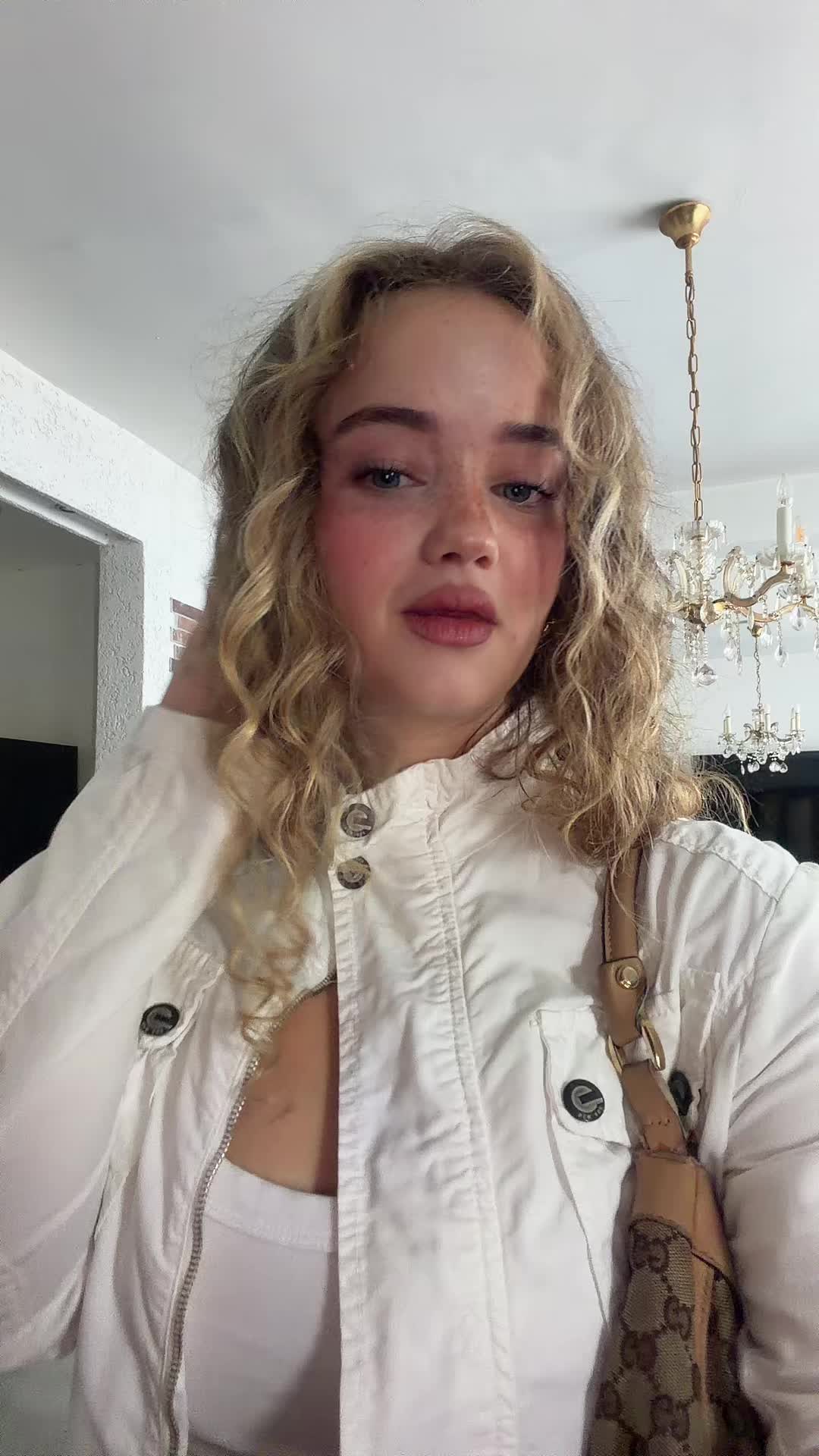 @anastasjaschaefer