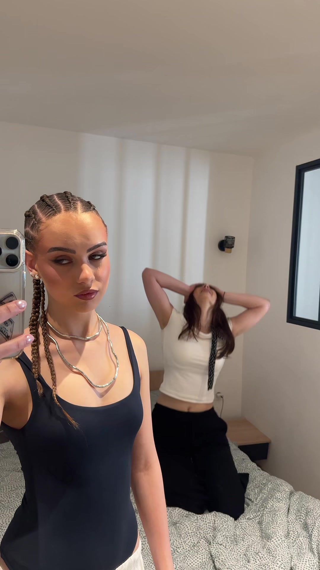 @lilianaklusa