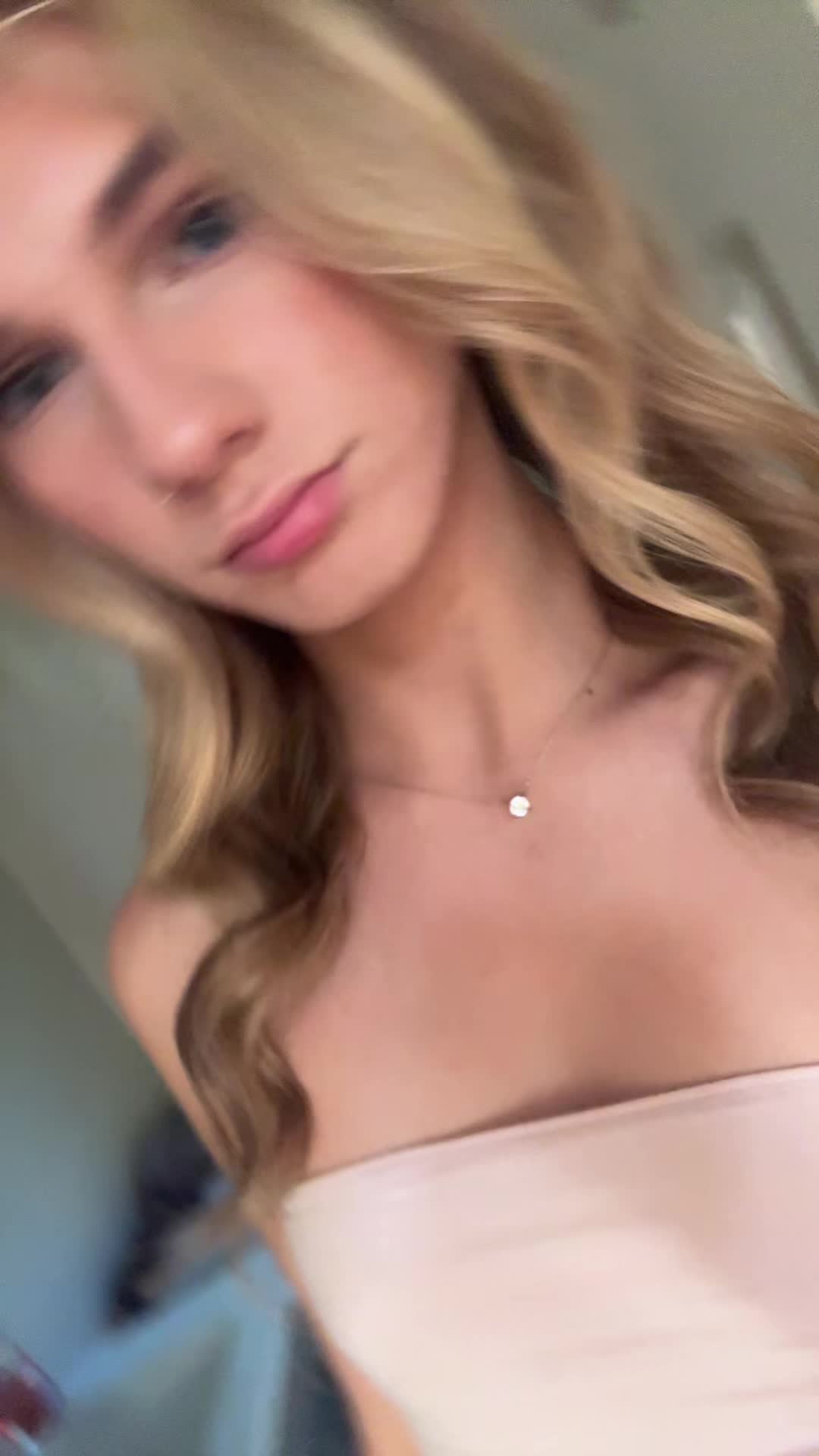 @✨𝓑𝓵𝓸𝓷𝓭𝓲𝓮✨