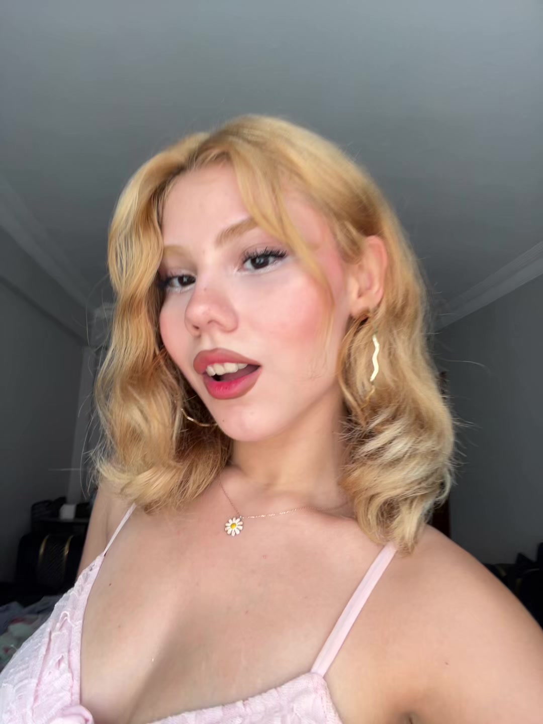 @Aysima🌟