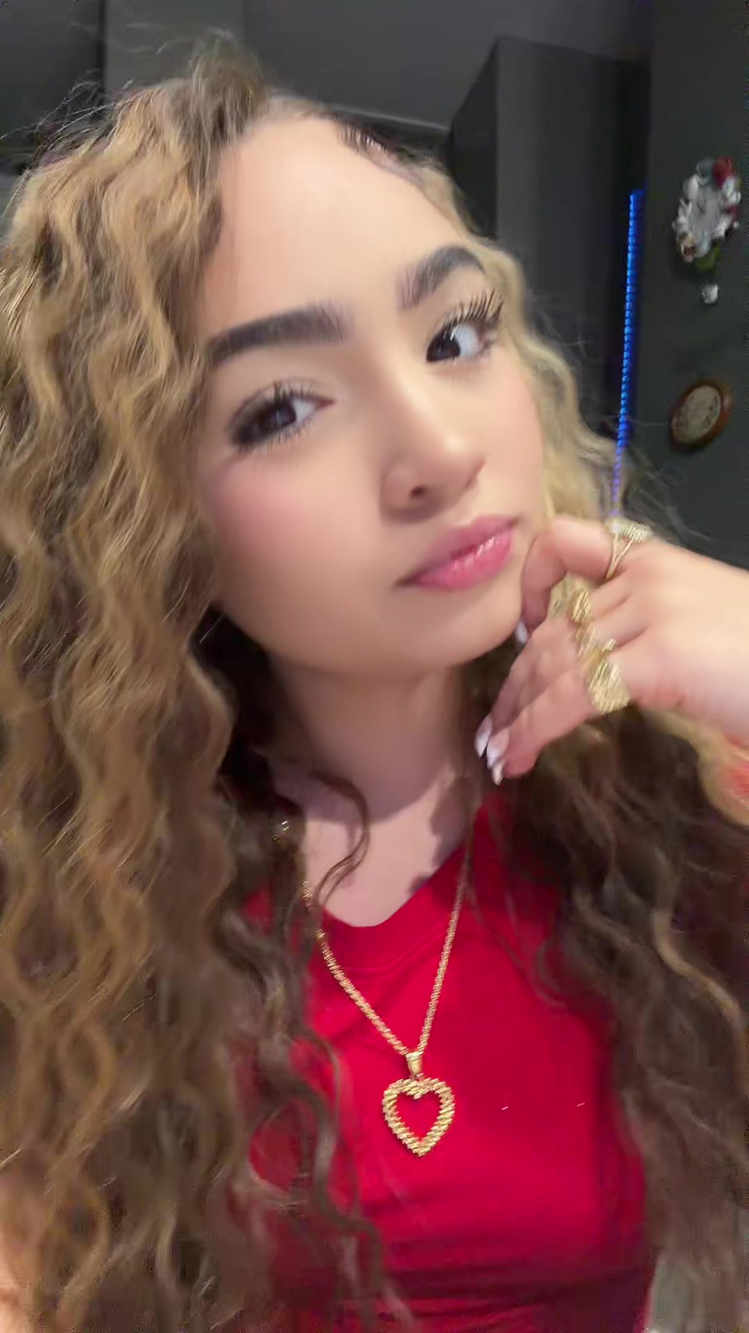 @2tuffbree