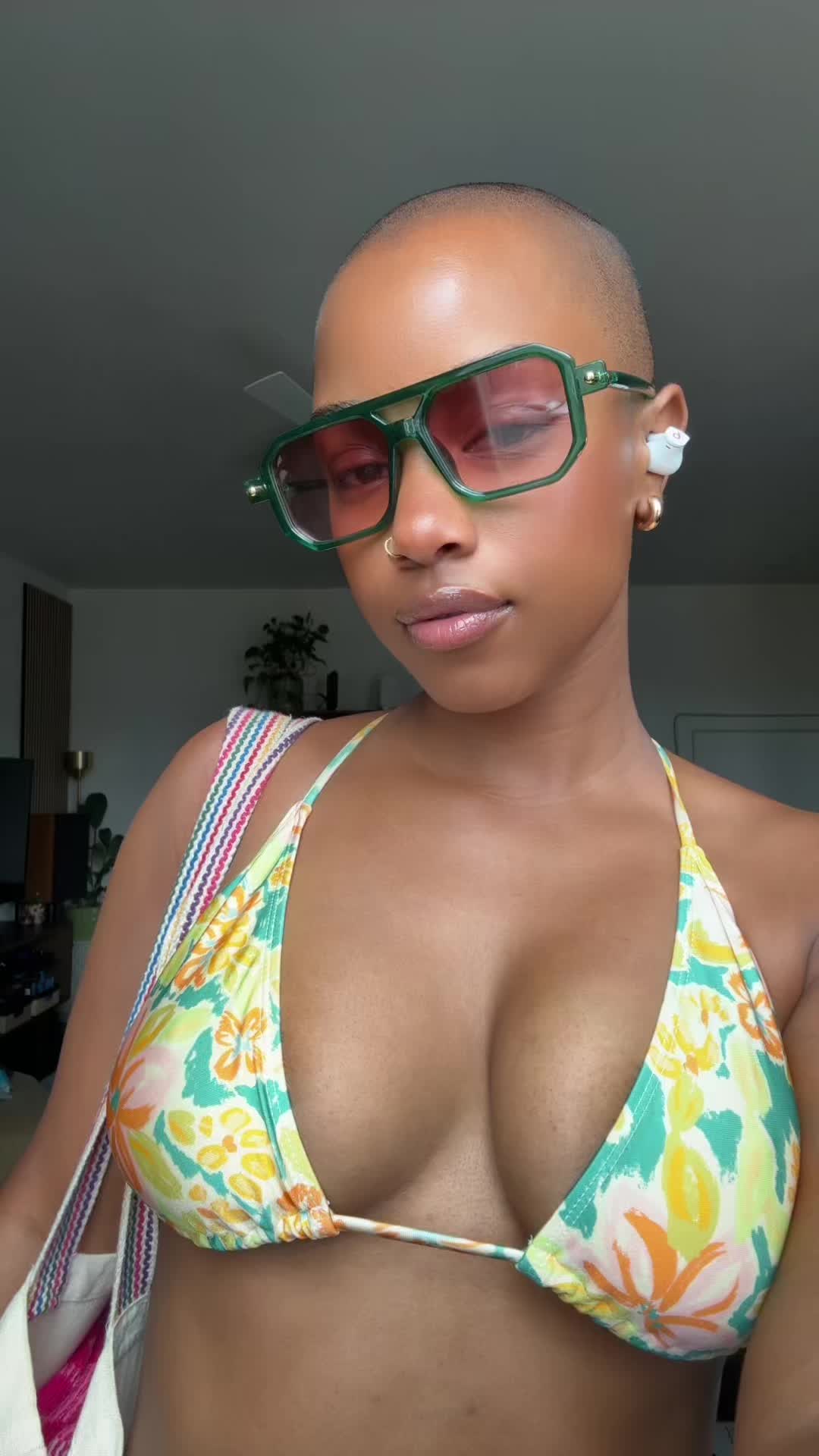 @kaylaballooou