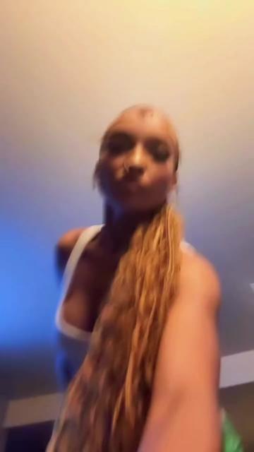 @Askabout Gigi