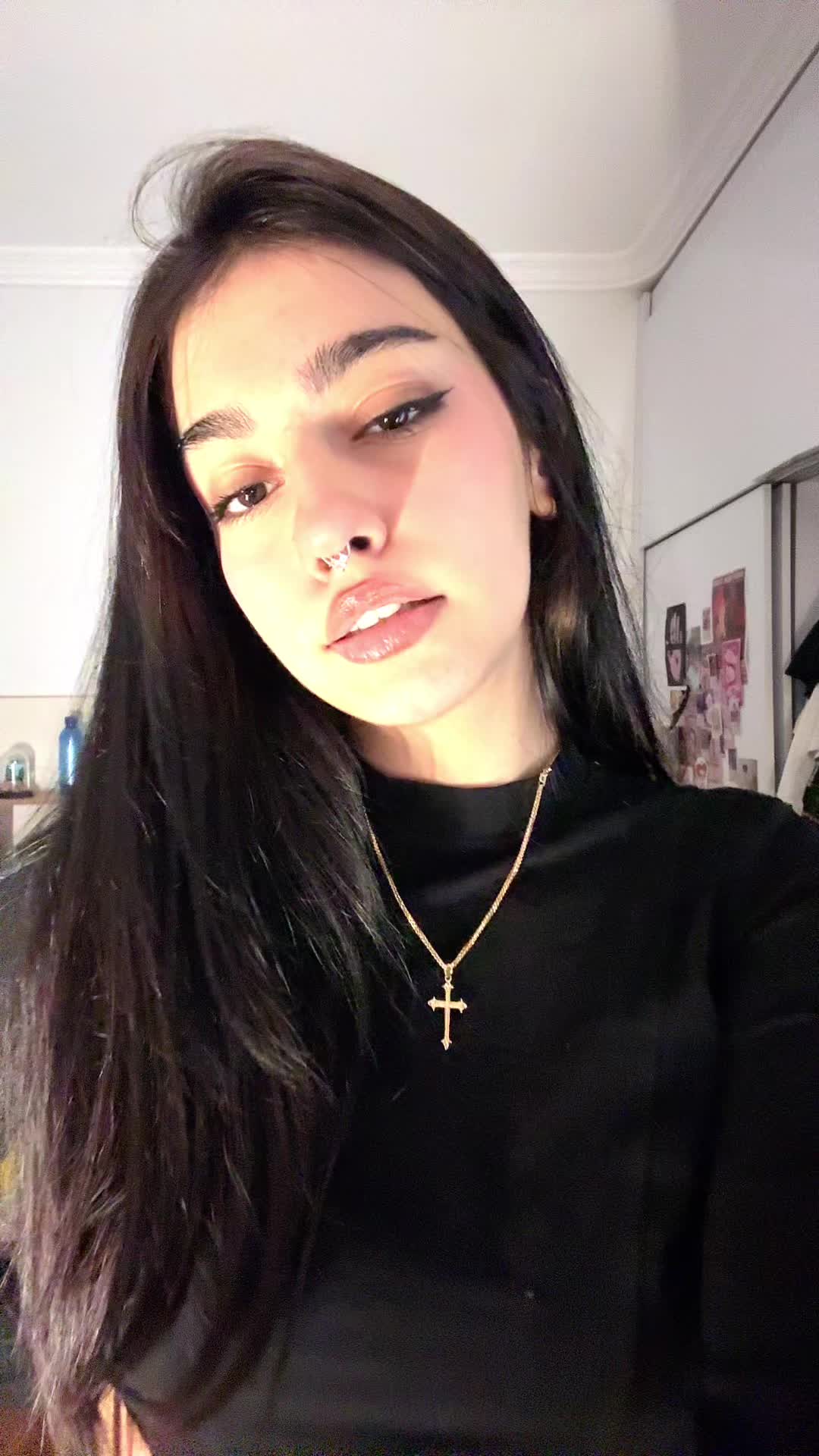 @nikaakarimi