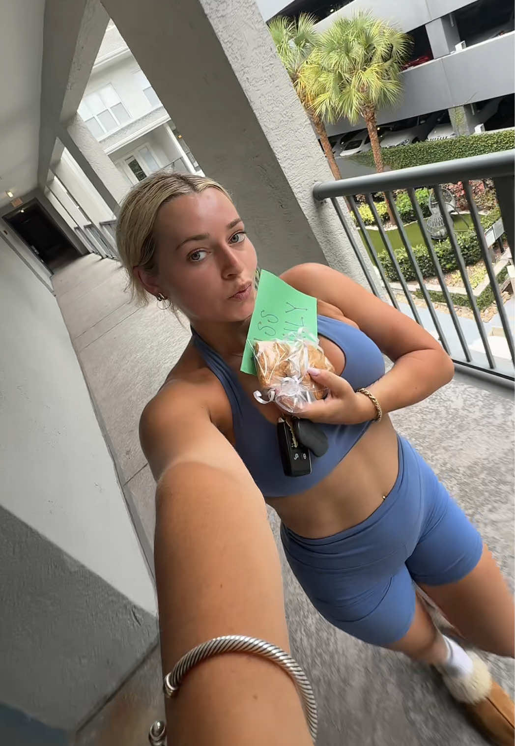 @Emniccolee