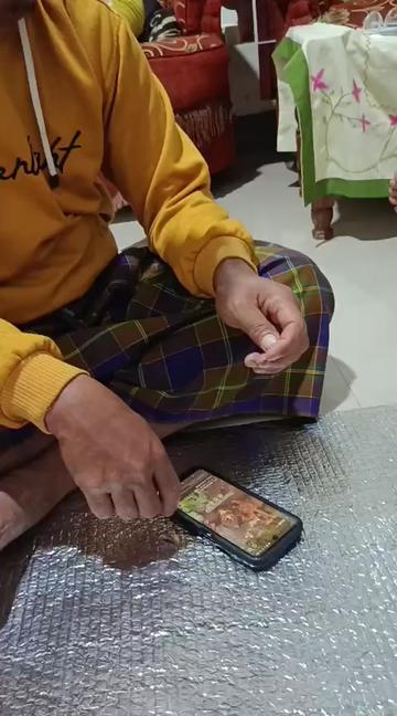 @Akhas Deraus