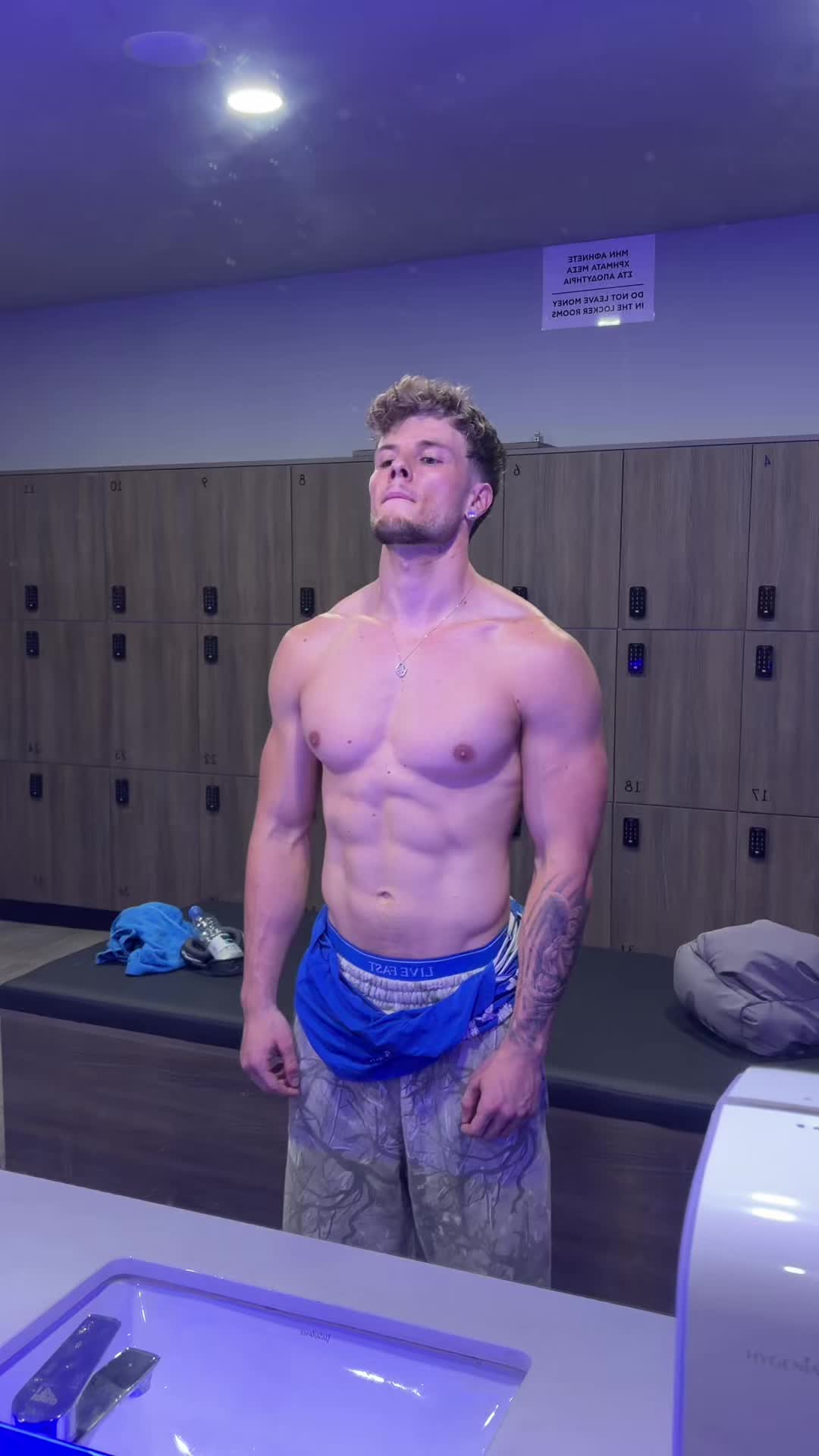 @Benjaminhilton