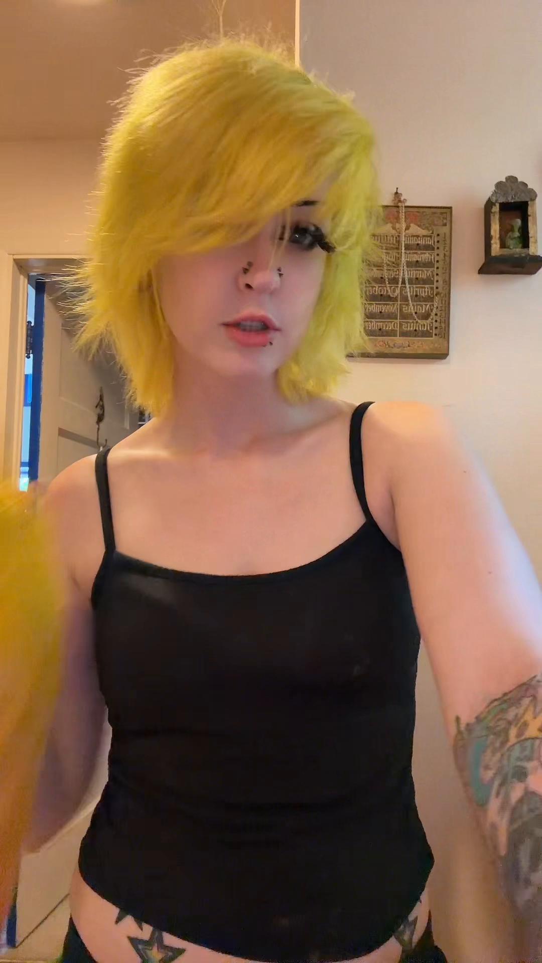 @Julia •^~^•
