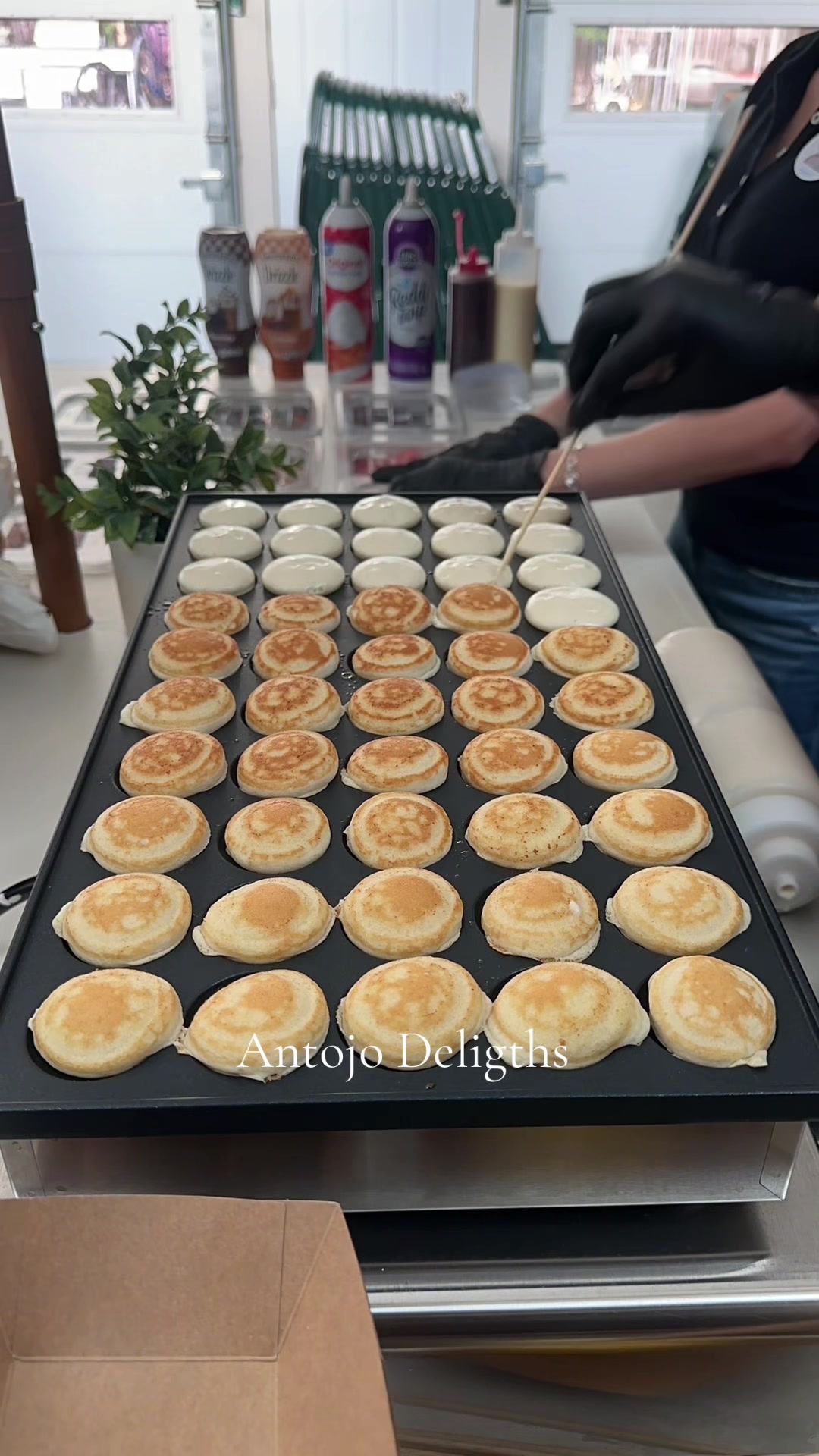 @AntojoDelights