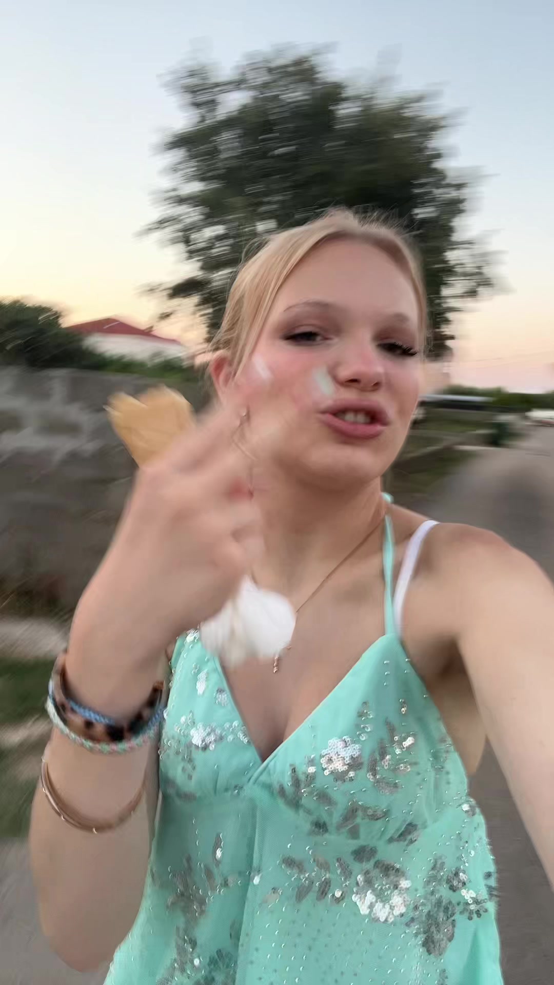 @𝑉𝑖𝑘𝑡𝑜𝑟𝑖𝑎 ❄️🤍