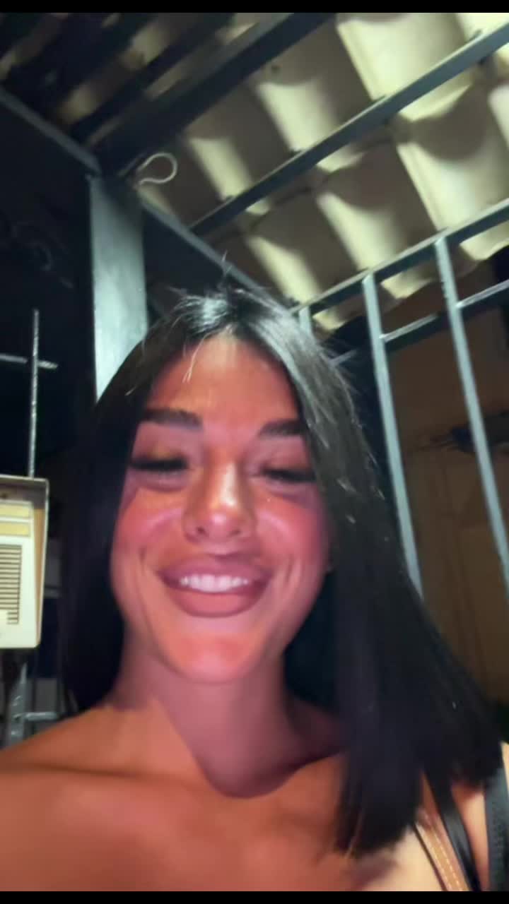 @Costanza_e