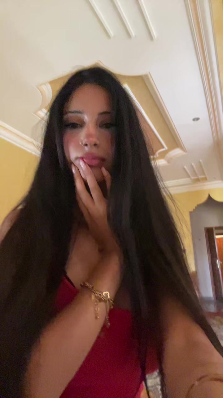 @iconicgirl.17