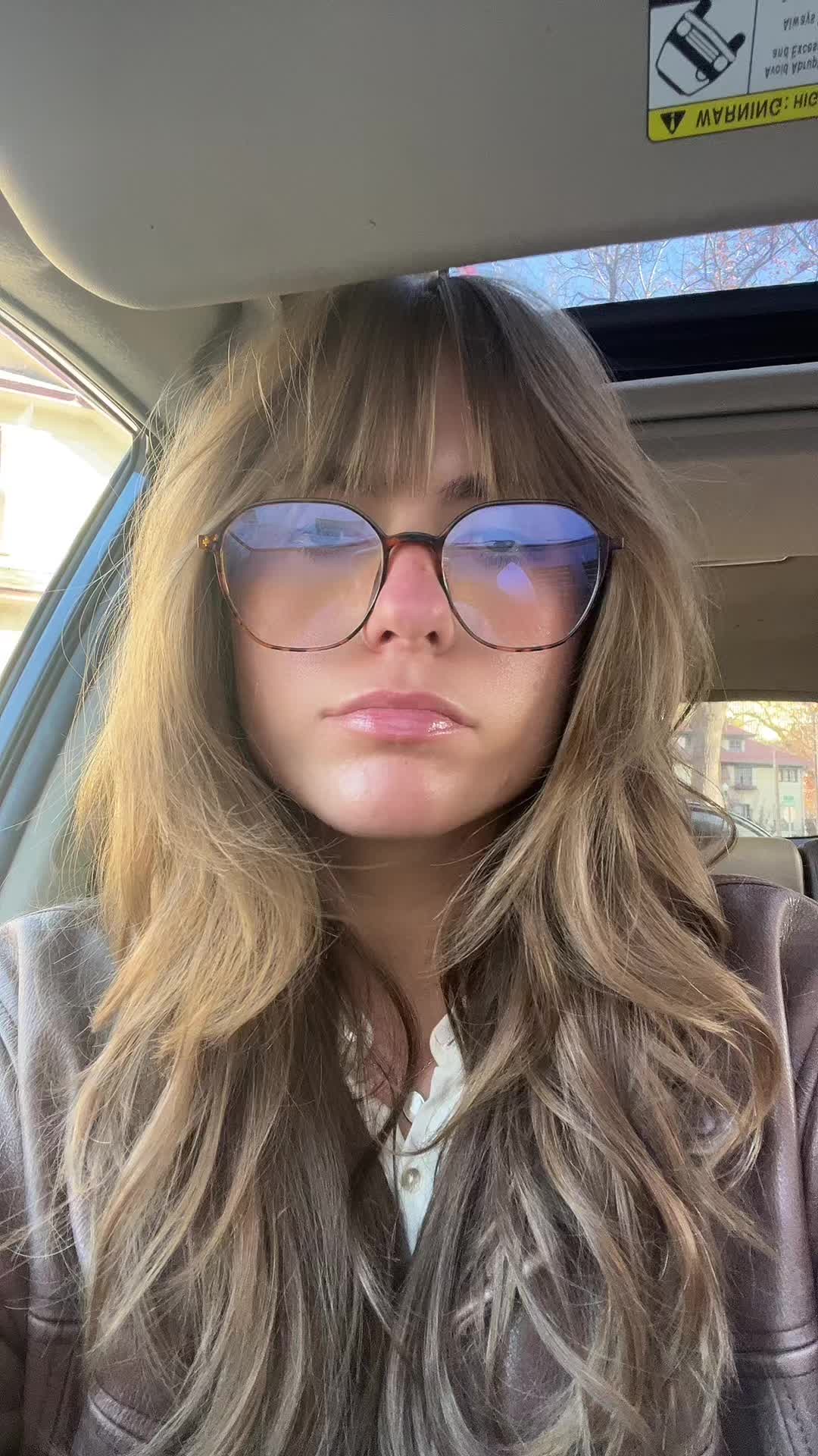 @Ava