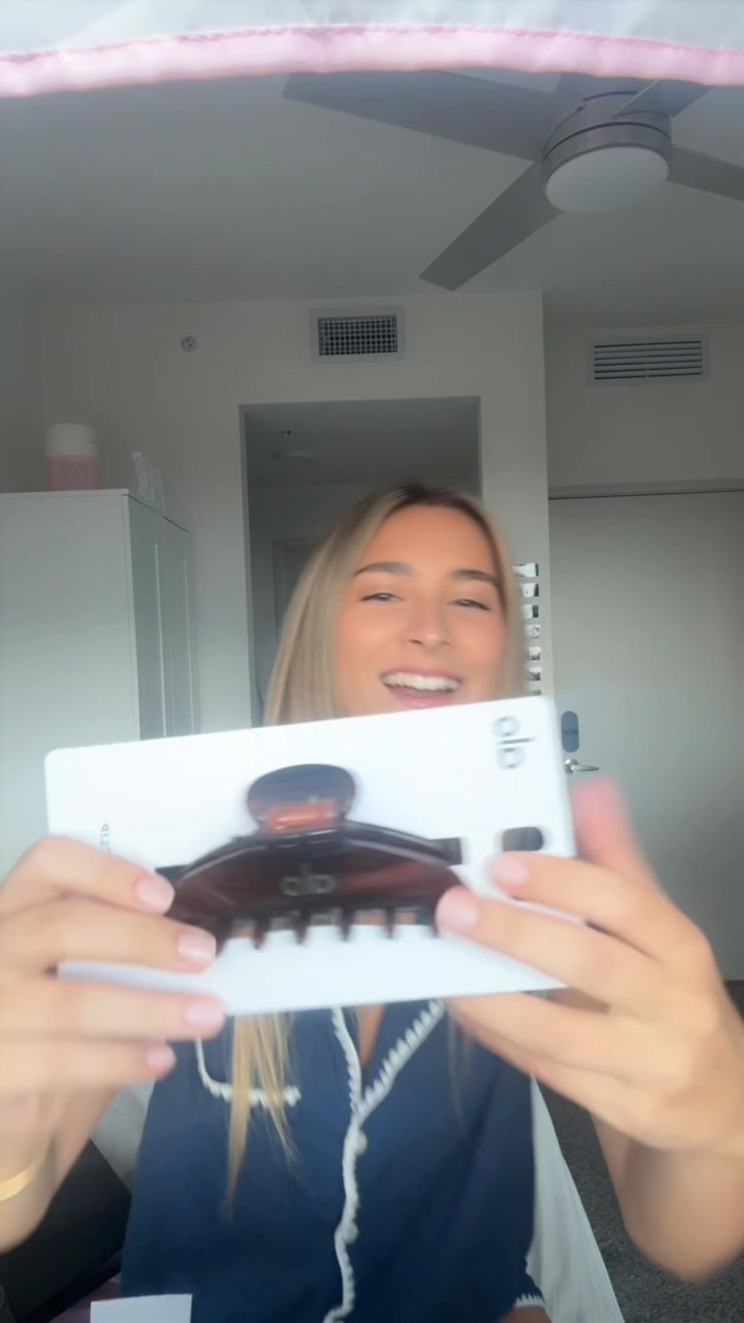 @ALYONA