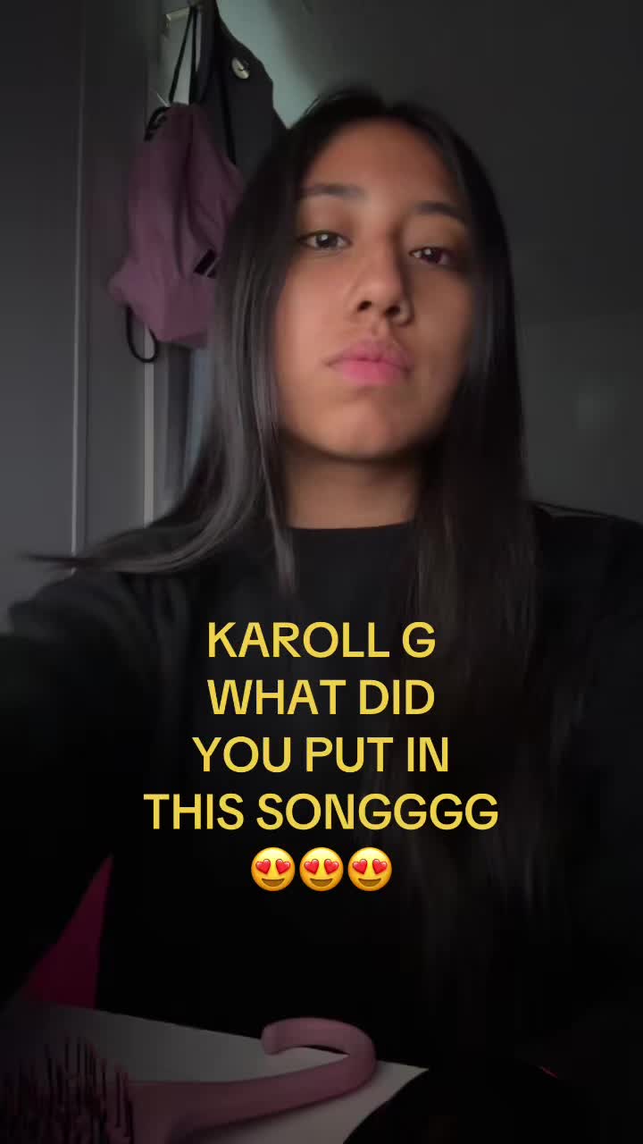 @Evelyn Mundo