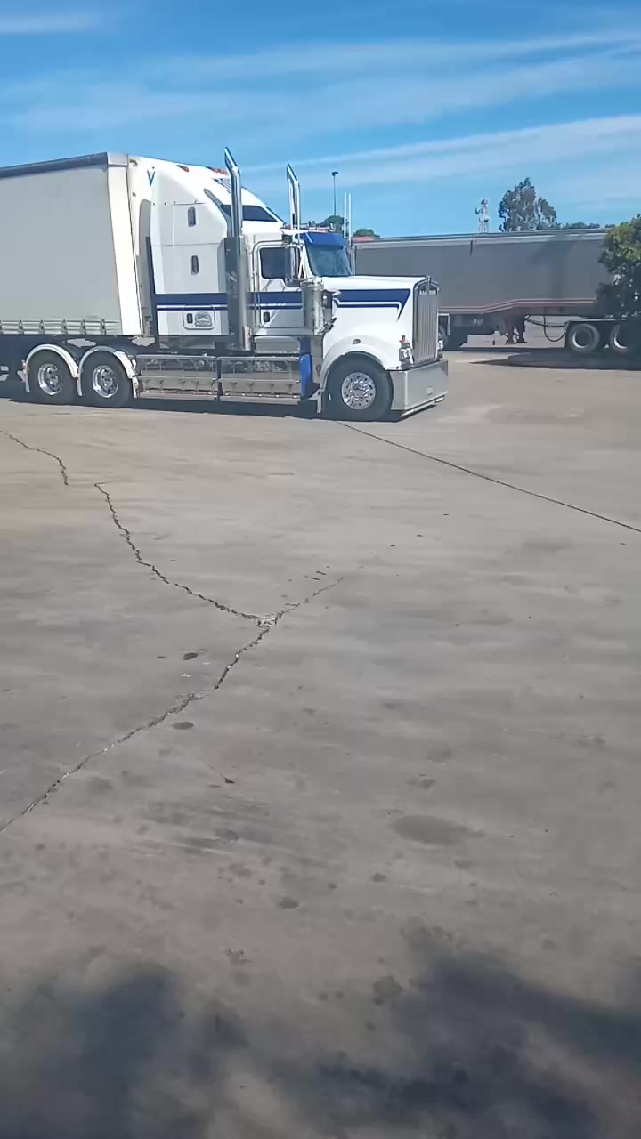 @Gundytruckspotting