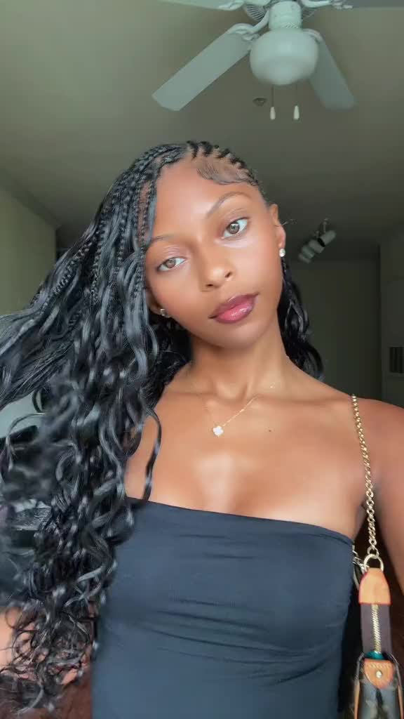 @Niya Riona