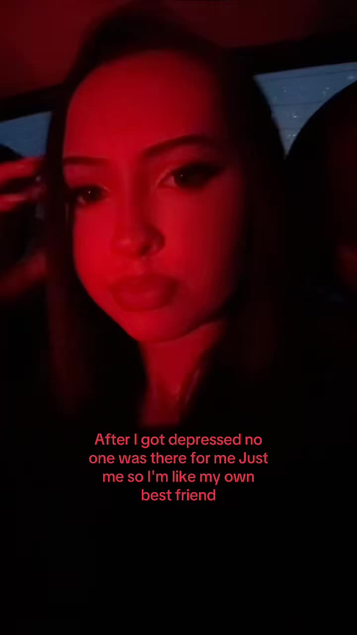 @naomiiii