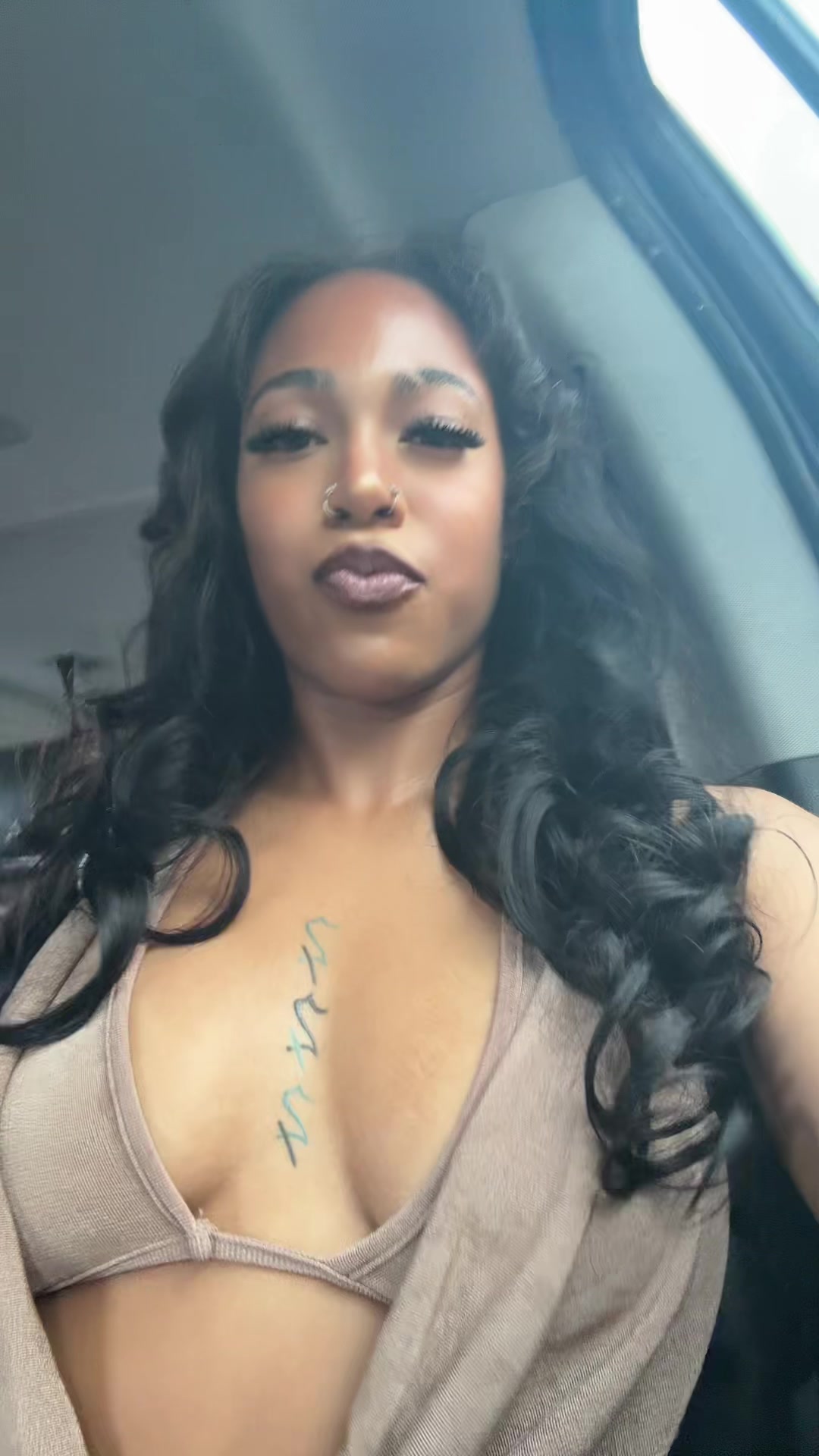 @Ariiii