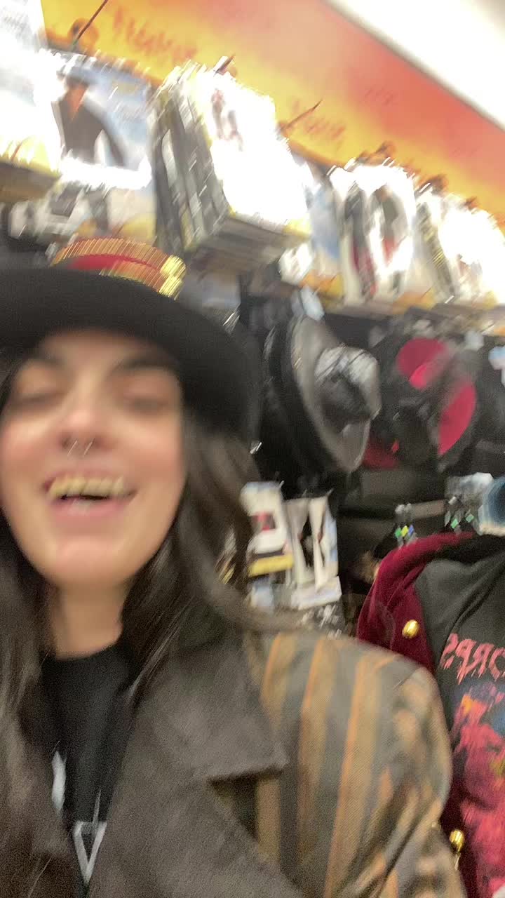 @Junebug4