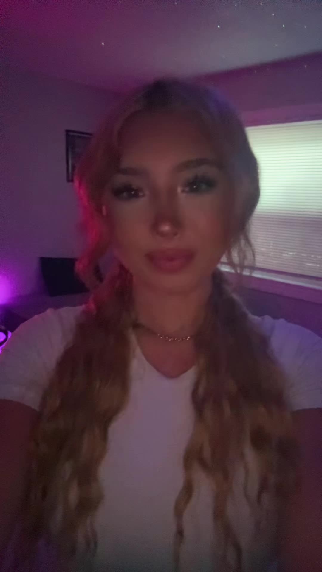 @zoeriserrr