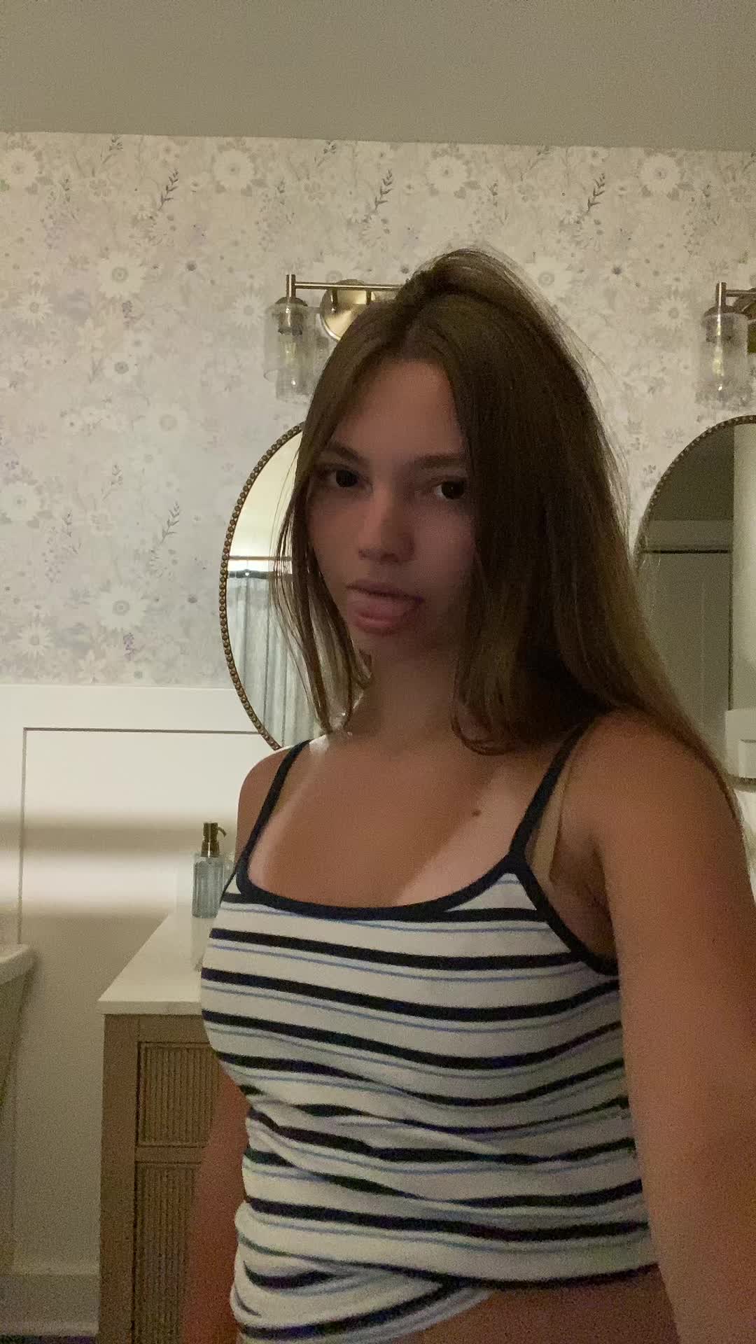@🧸