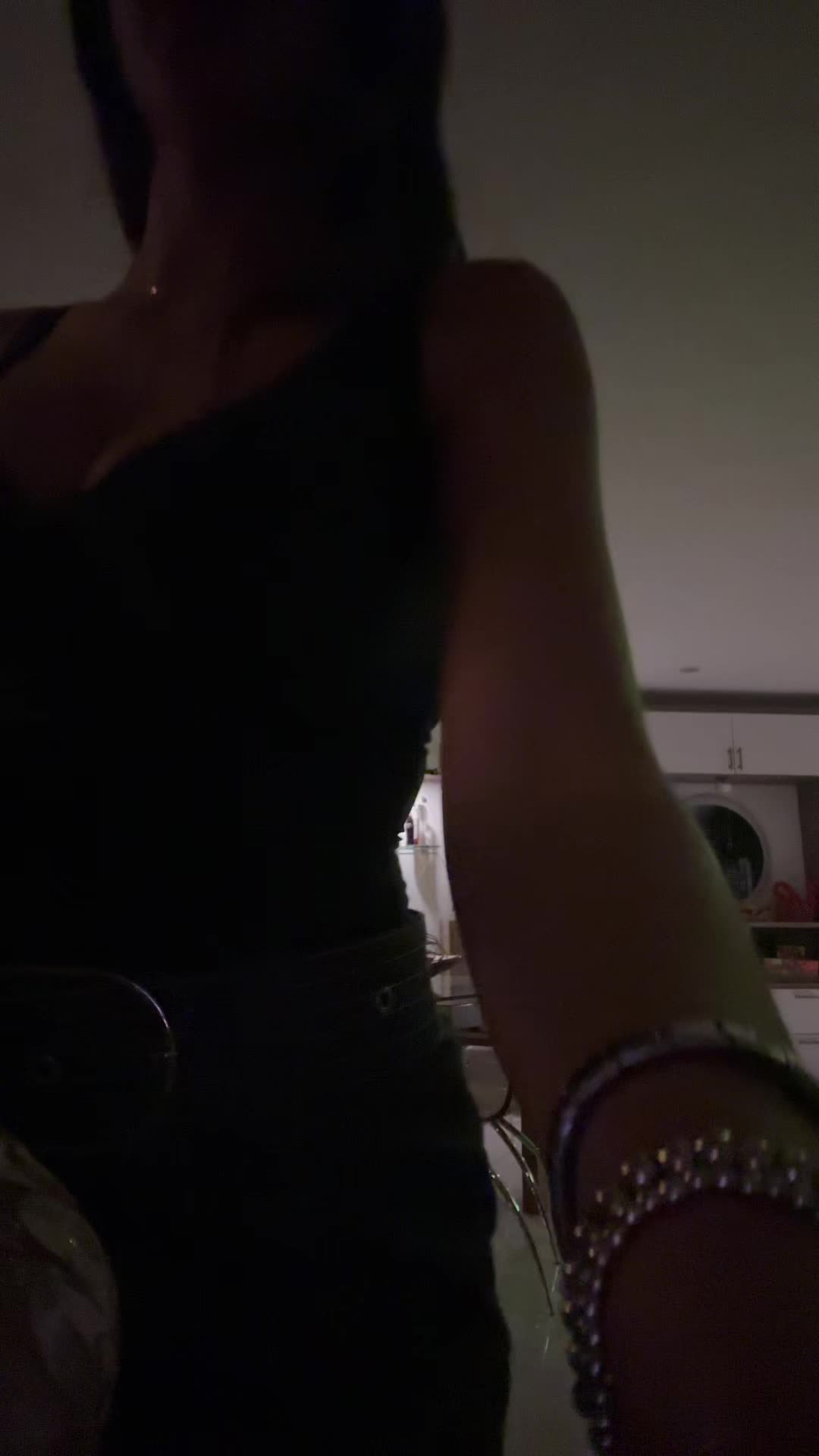 @notsuzigomez