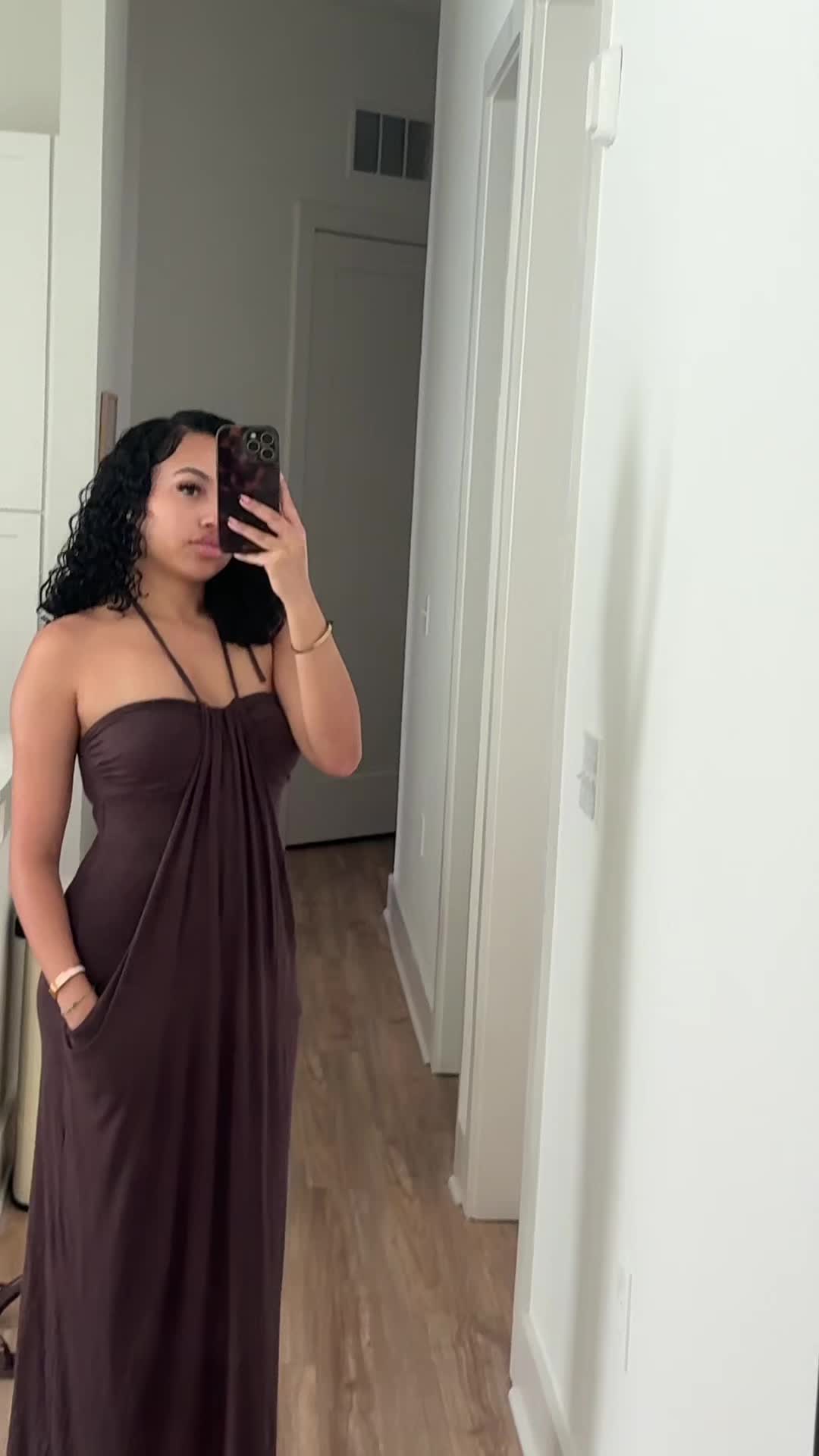 @Bella