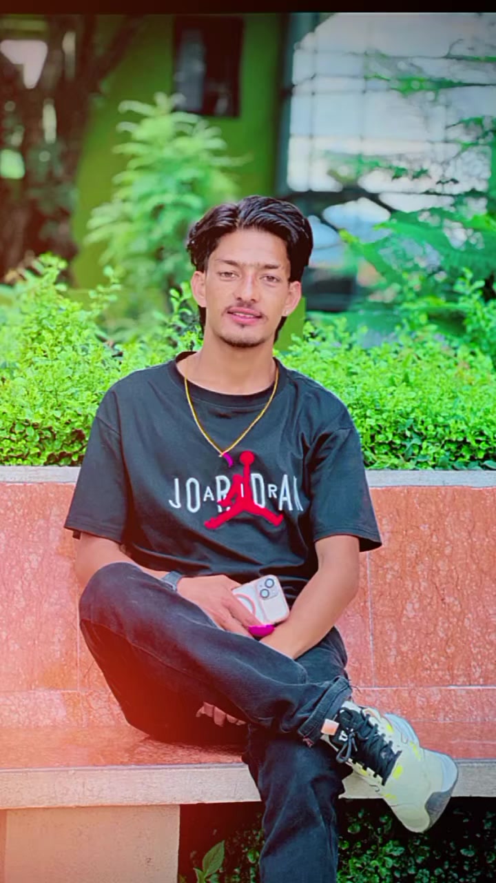 @Different__यात्री🕉️ 🔱 🐍
