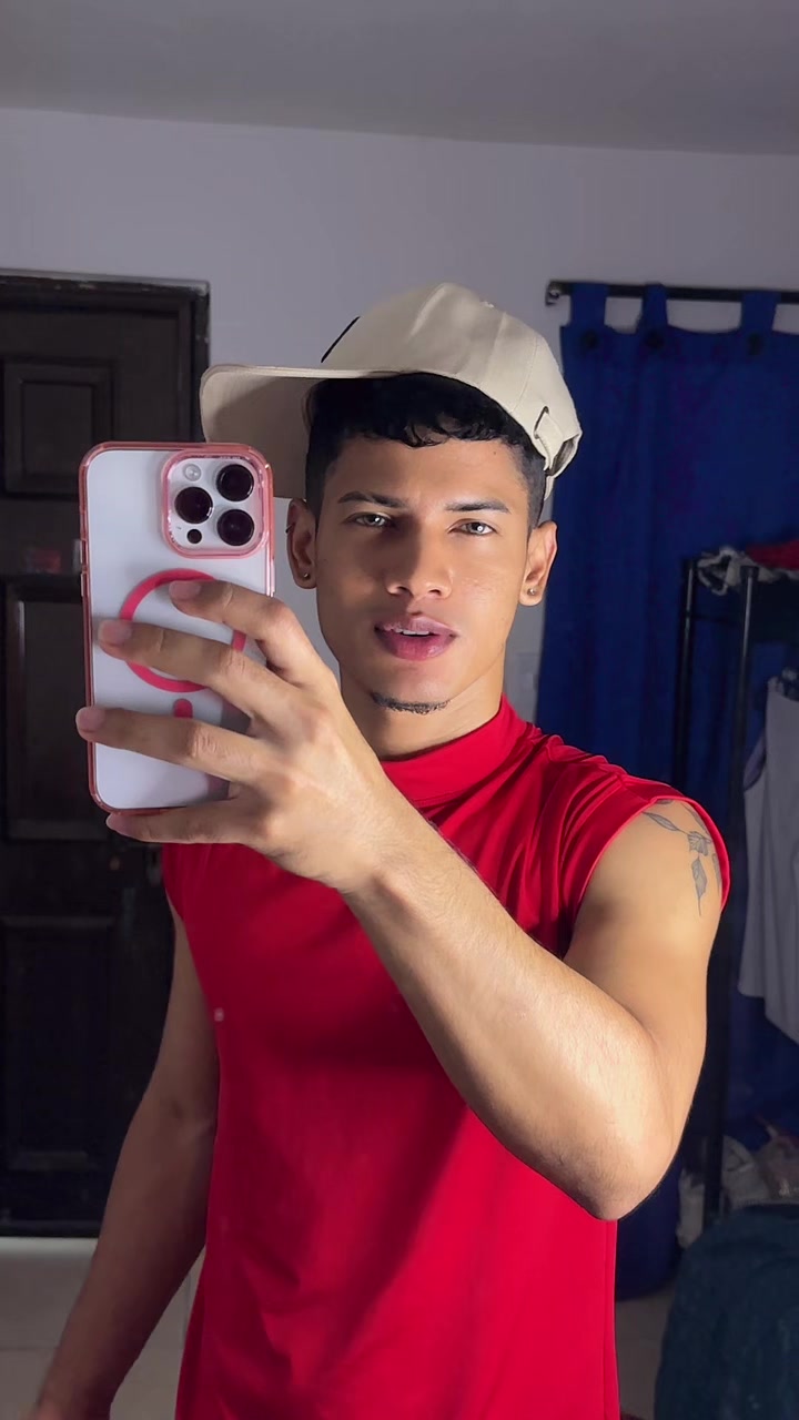 @Julio Acuña